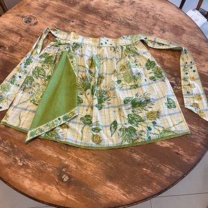 April Cornell Apron with Detachable Hand Towel